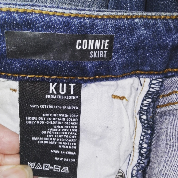 Kut from the Kloth Connie distressed denim pencil skirt, size 2 - Picture 5 of 8